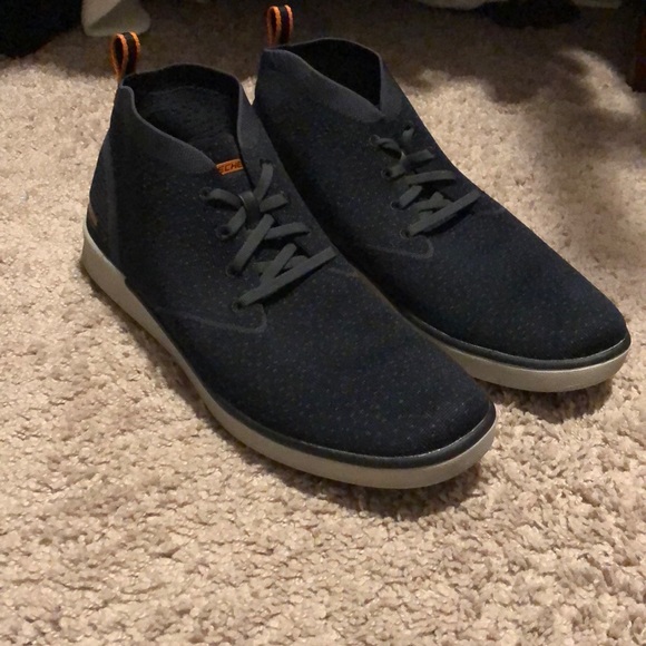 Sketchers Air Cooled Memory Foam shoes - Picture 1 of 2